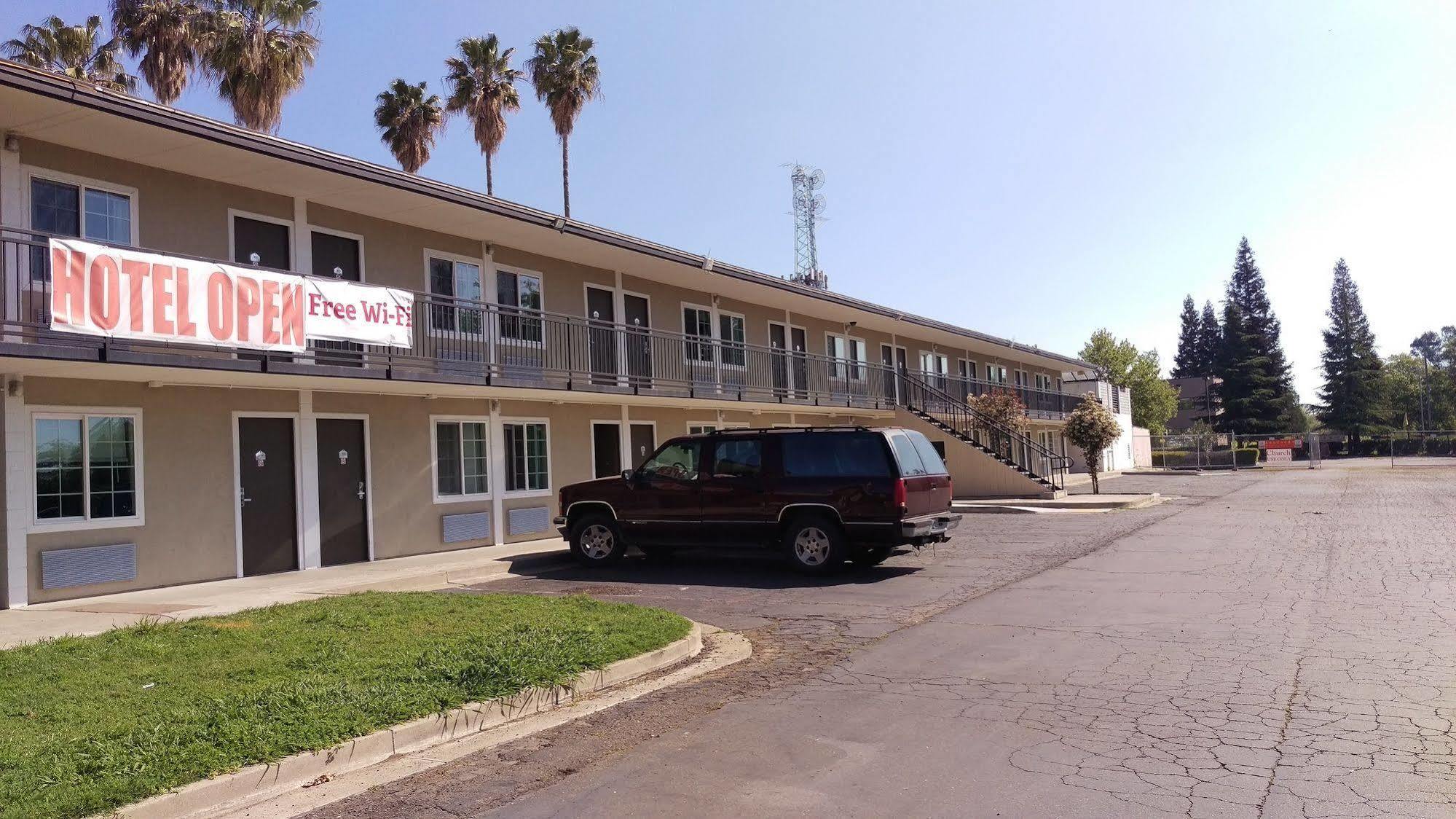 Surestay By Western Cal Expo Hotel