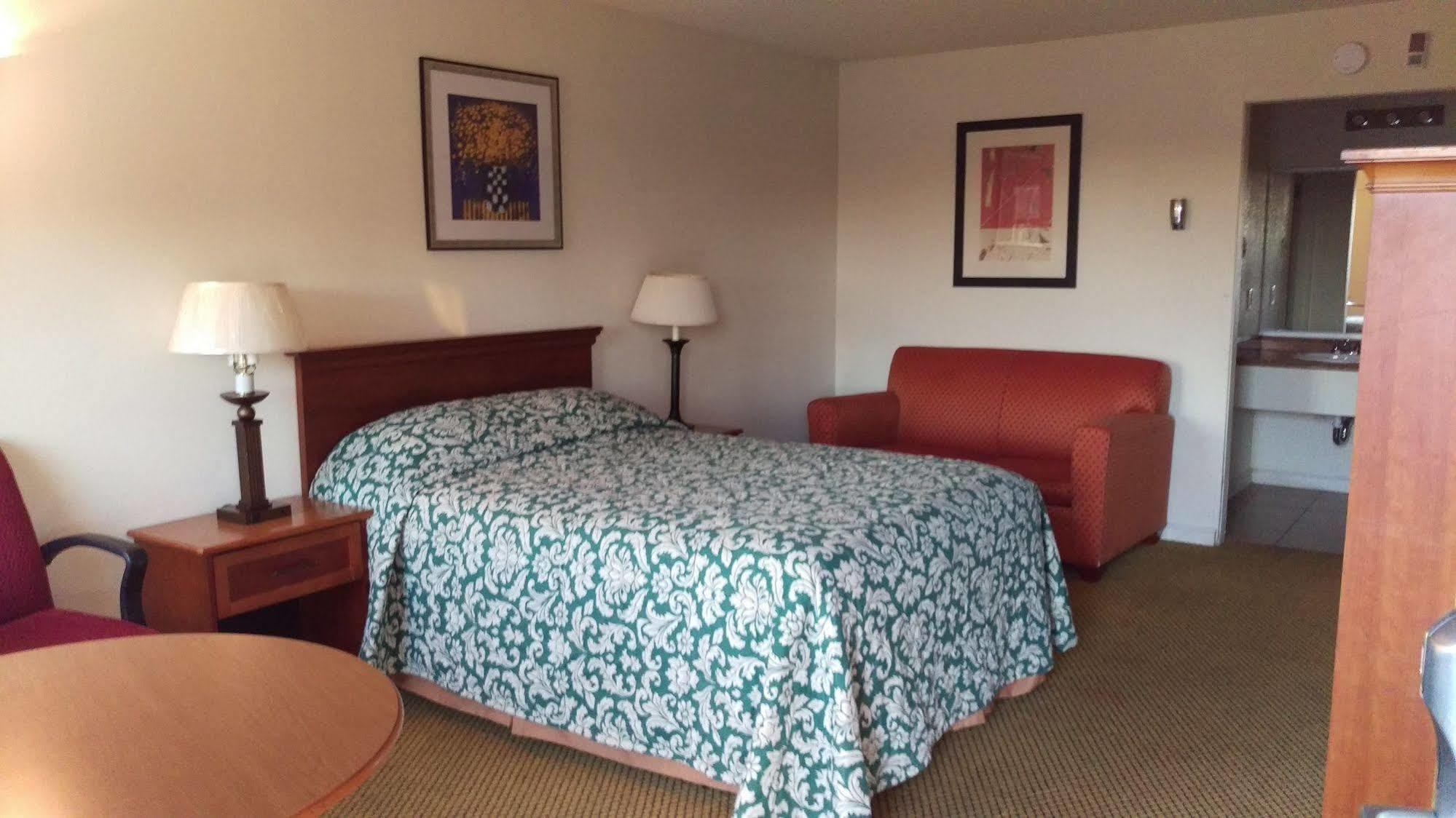Surestay By Western Cal Expo Hotel 3*