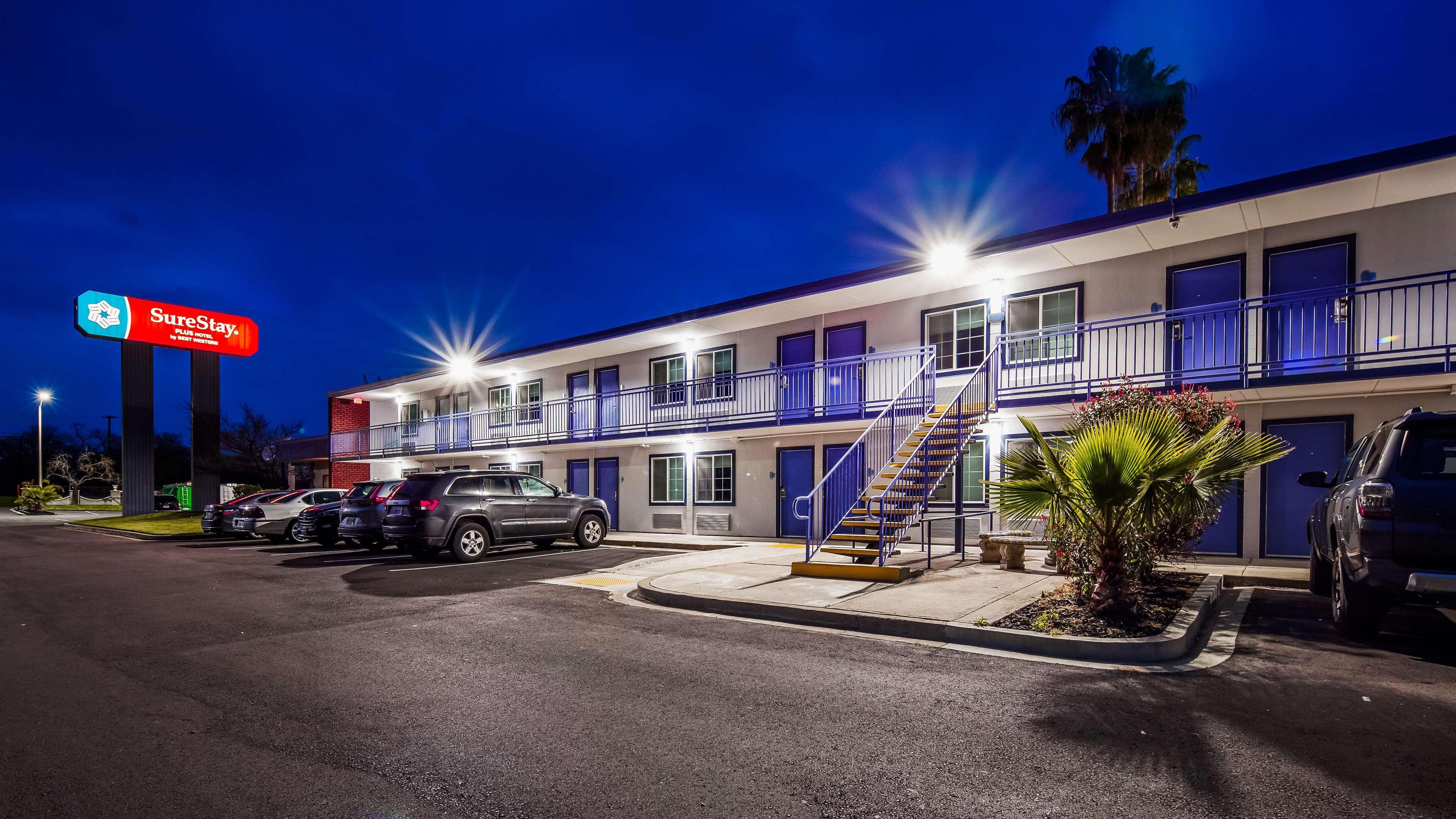 Canterbury Village & 3* Sacramento